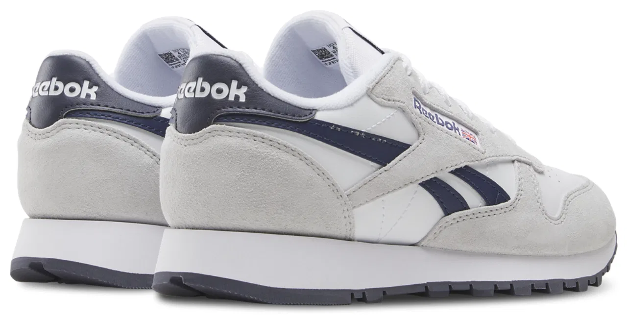 Детские кроссовки для мальчиков из мягкой кожи Classic Leather Reebok, White/New Grey/Legacy Blue — фото 2