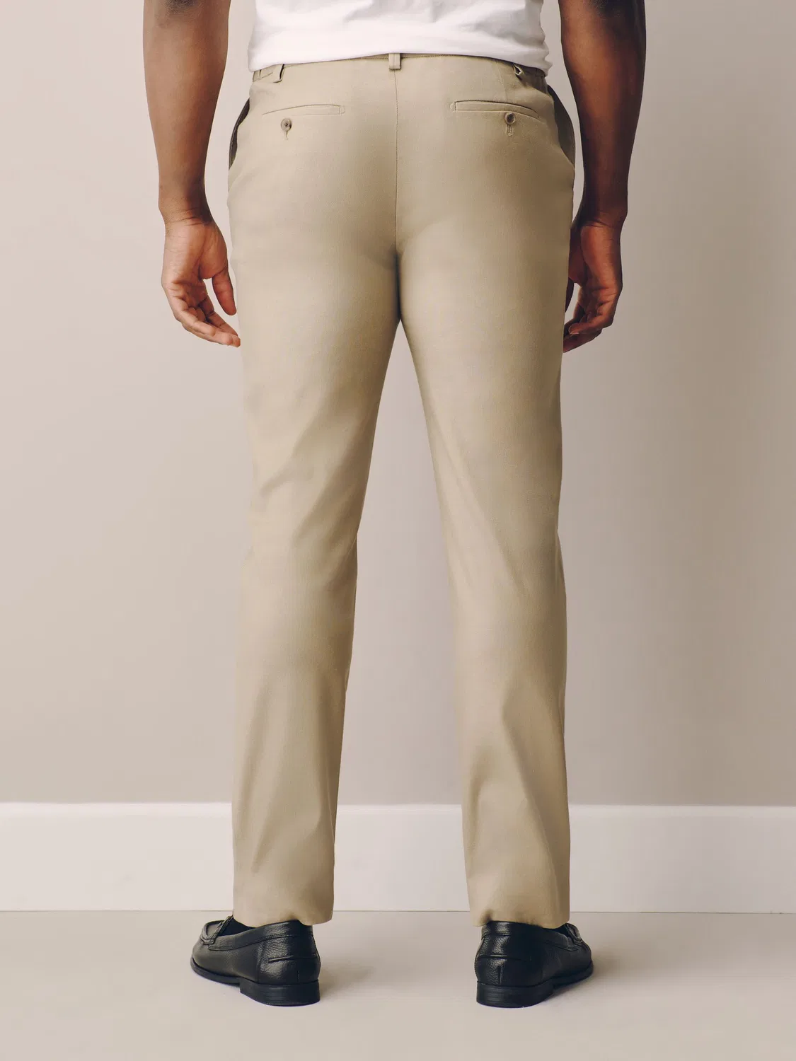 Next Умные брюки Stone Muscle Fit Motionflex Linen TENCEL из смеси лиоцелла — фото 3