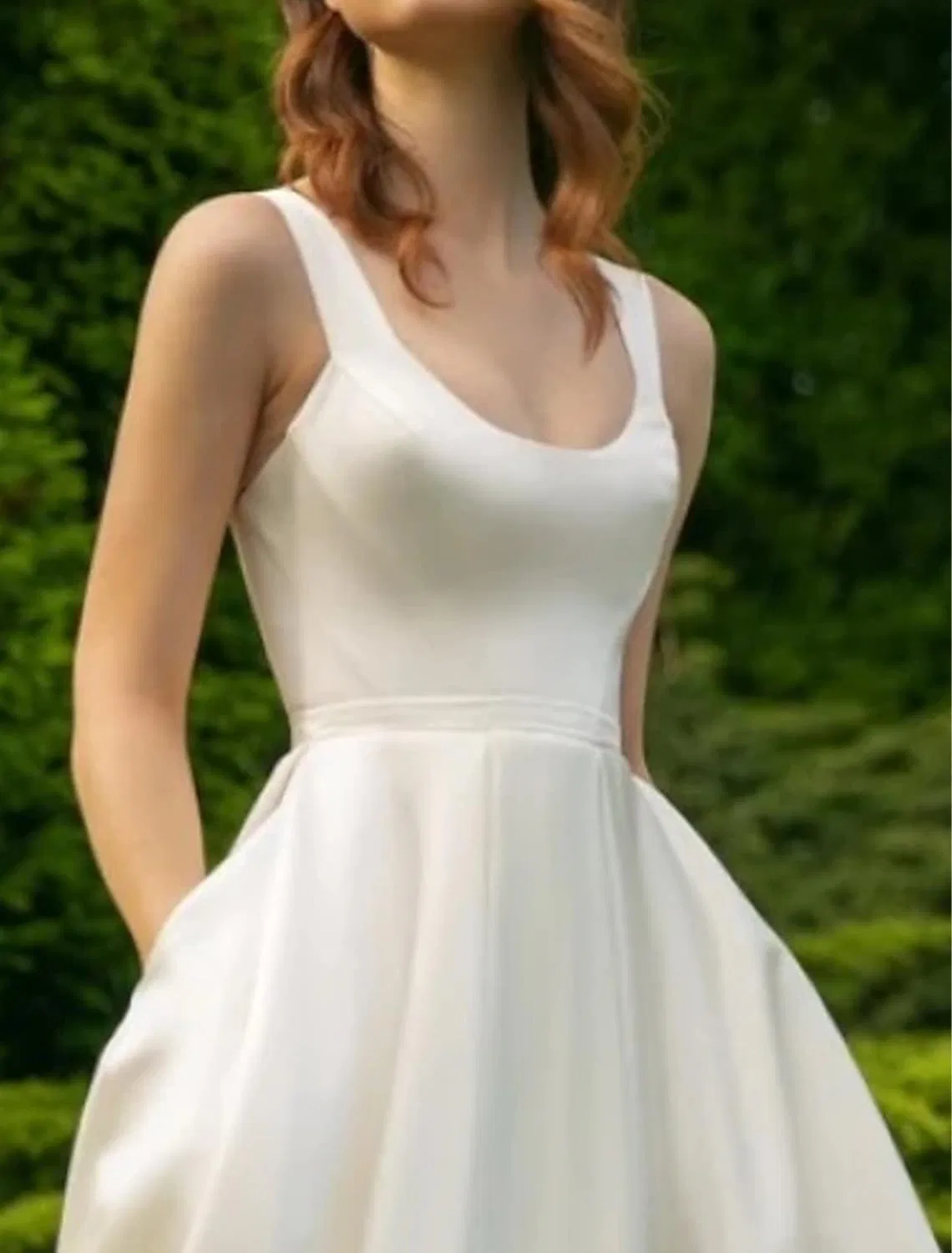 Женское коктейльное платье А-силуэта с запахом, длина миди, Satin, Dark Green — фото 4