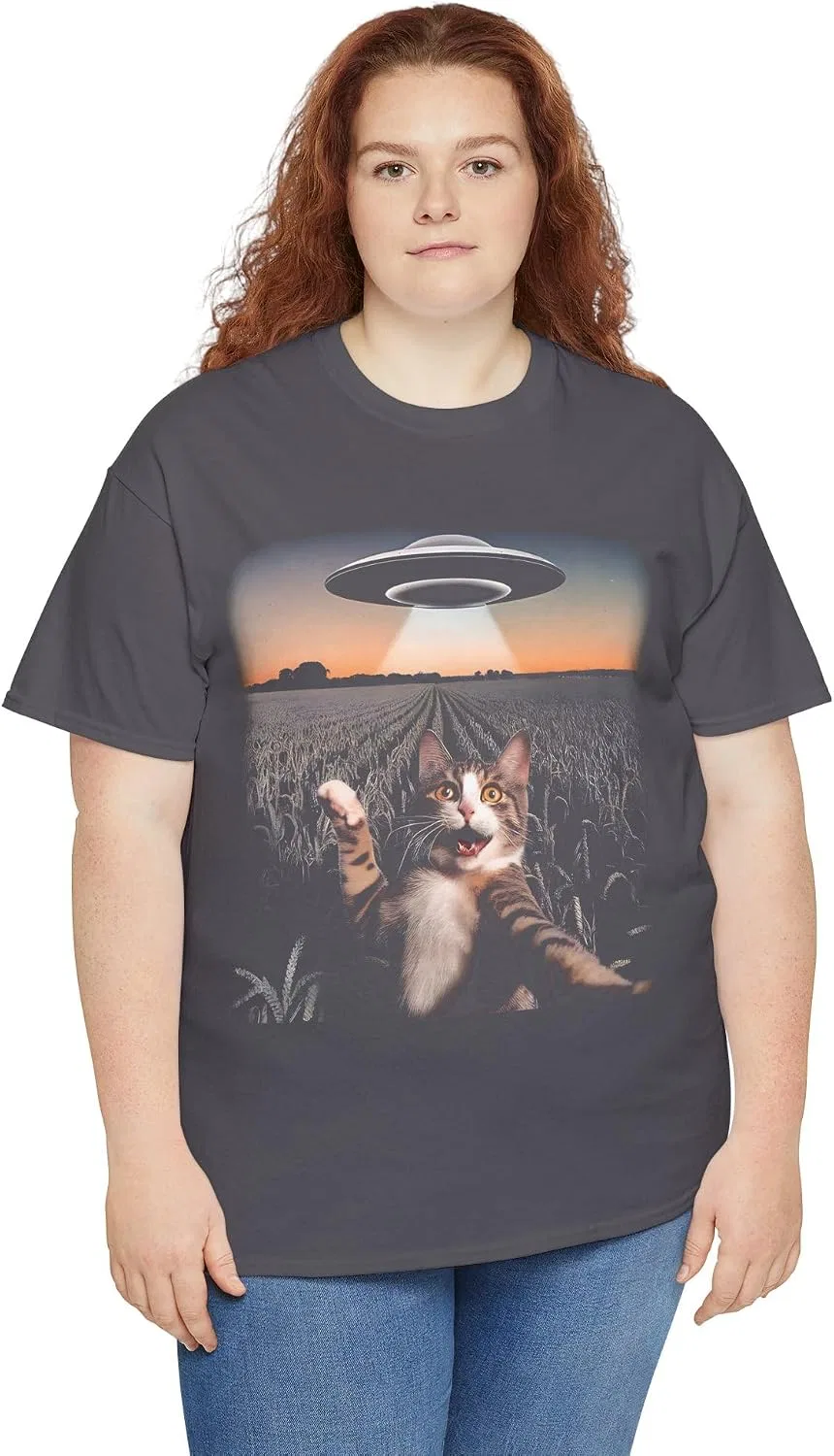 Женская футболка с принтом Cat Selfie with Alien UFO, тёмно-серый — фото 3