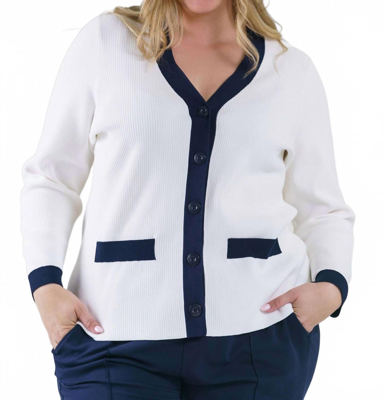 

Хильда Длинный Рукав V-образный Вырез Куртка - Плюс В Белом Capsule 121