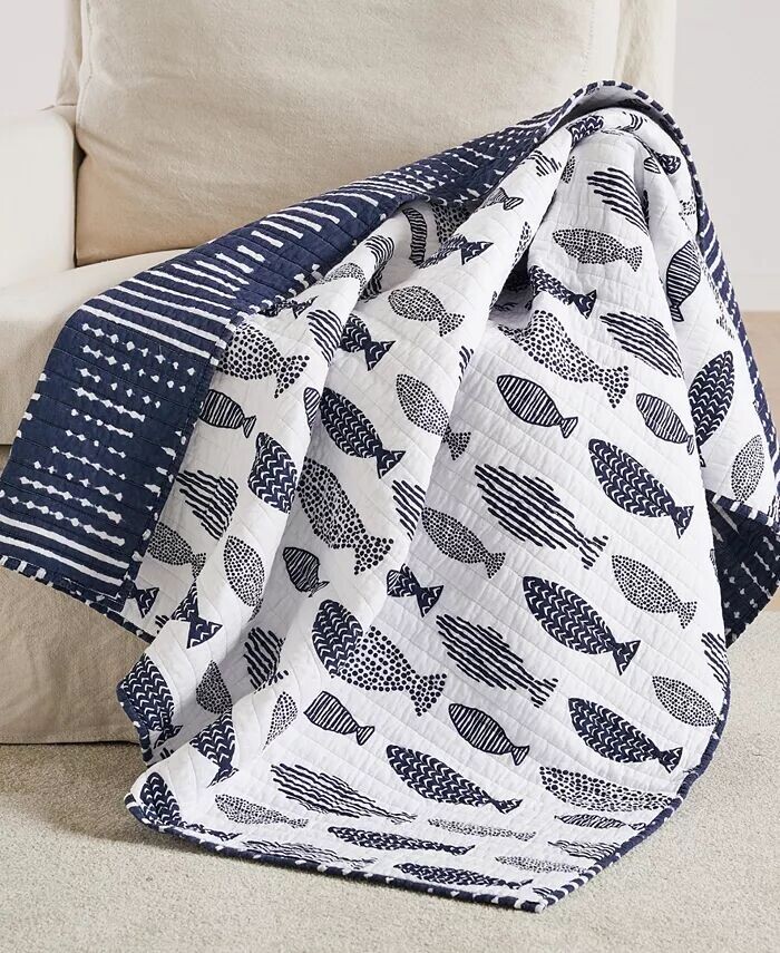 

Двусторонний стеганый плед Bakio Coastal Escape, 50 x 60 дюймов Levtex, синий