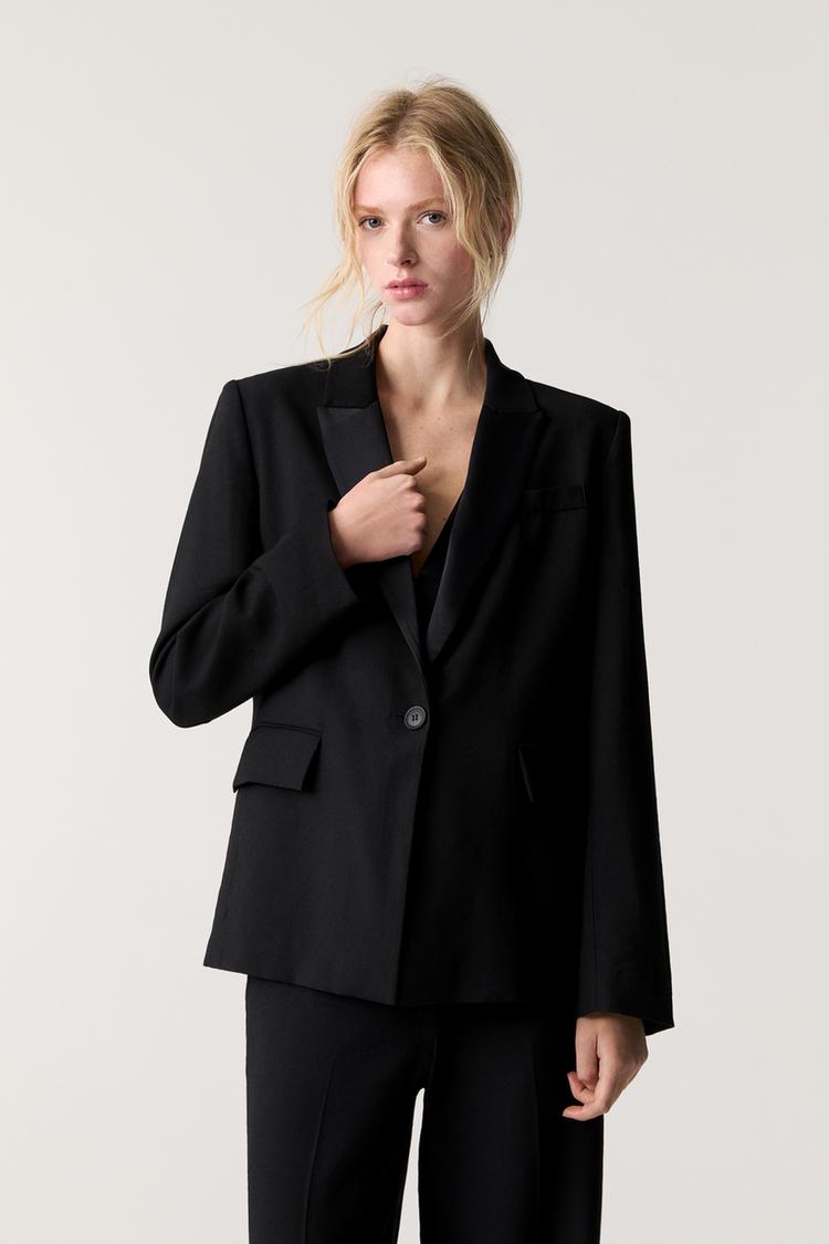 

Блейзер с атласными лацканами Pull And Bear, черный