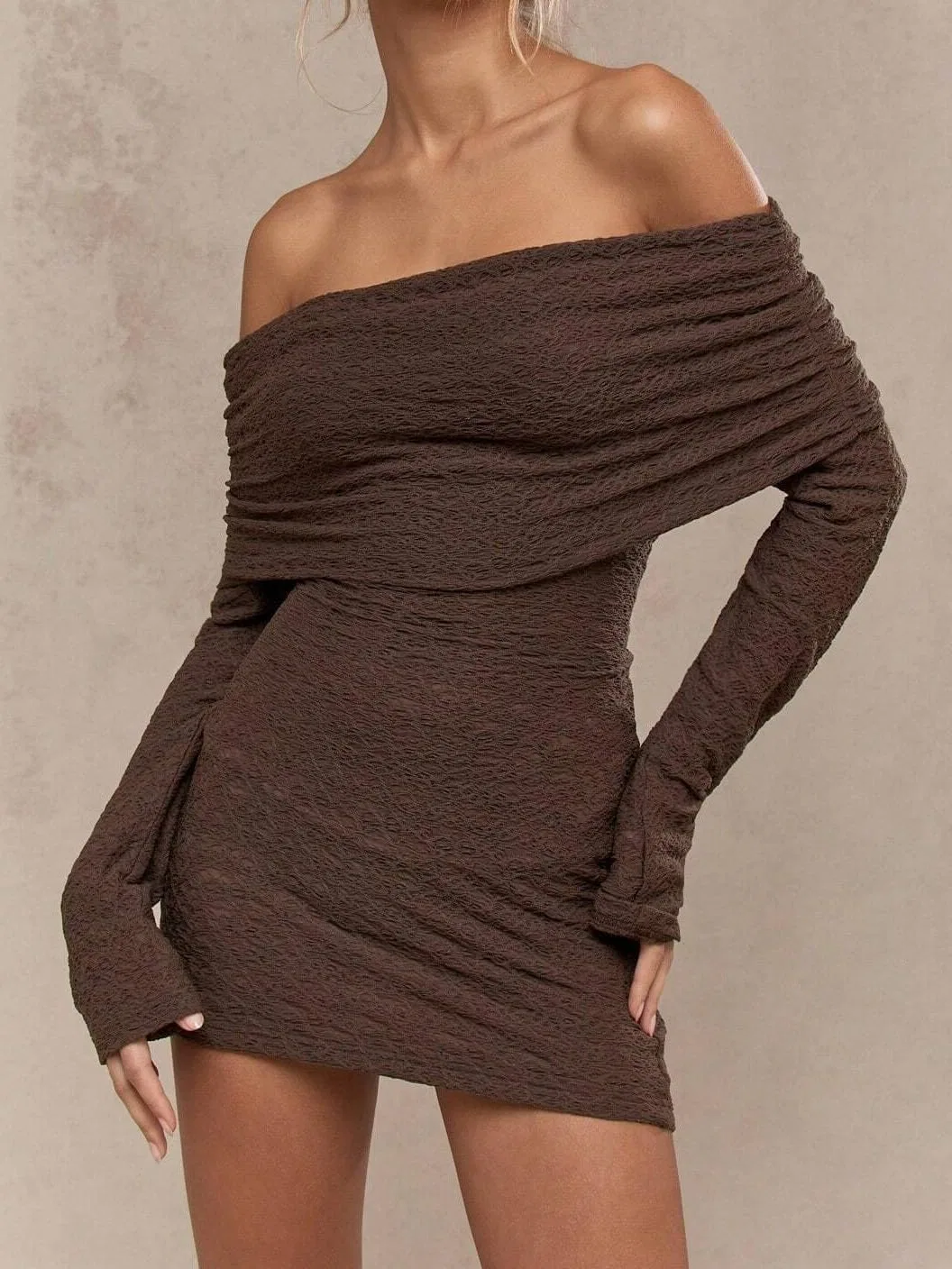 Женское облегающее мини-платье с рукавами Off Shoulder, Brown — фото 2