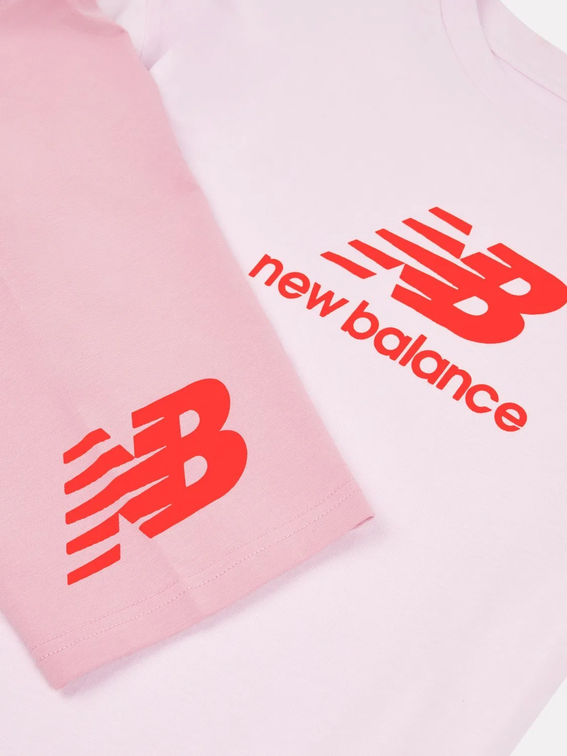 Комплект из футболки и шорт New Balance, Baby Pink — фото 3