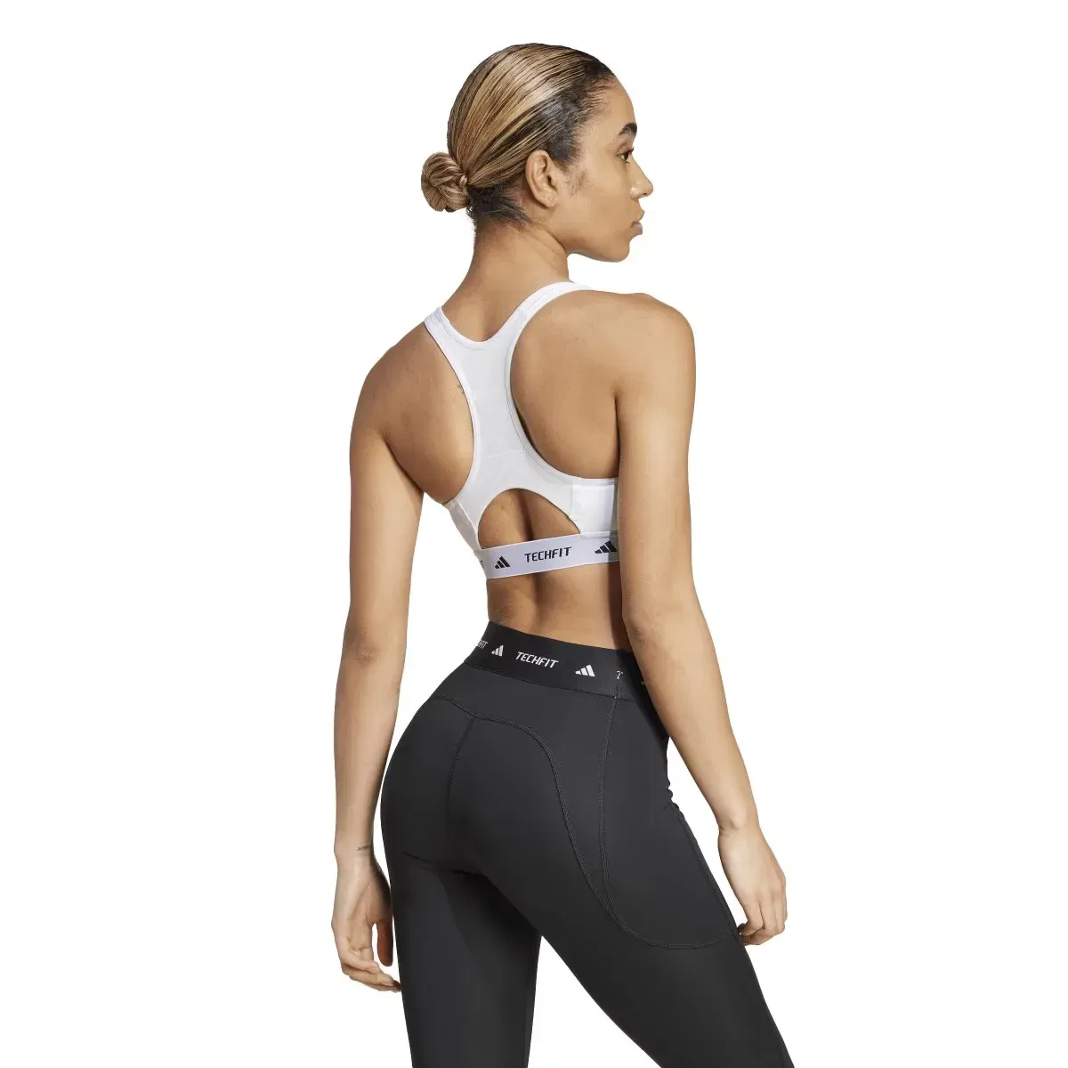 Женский топ Techfit adidas, Цвет Blanco — фото 2