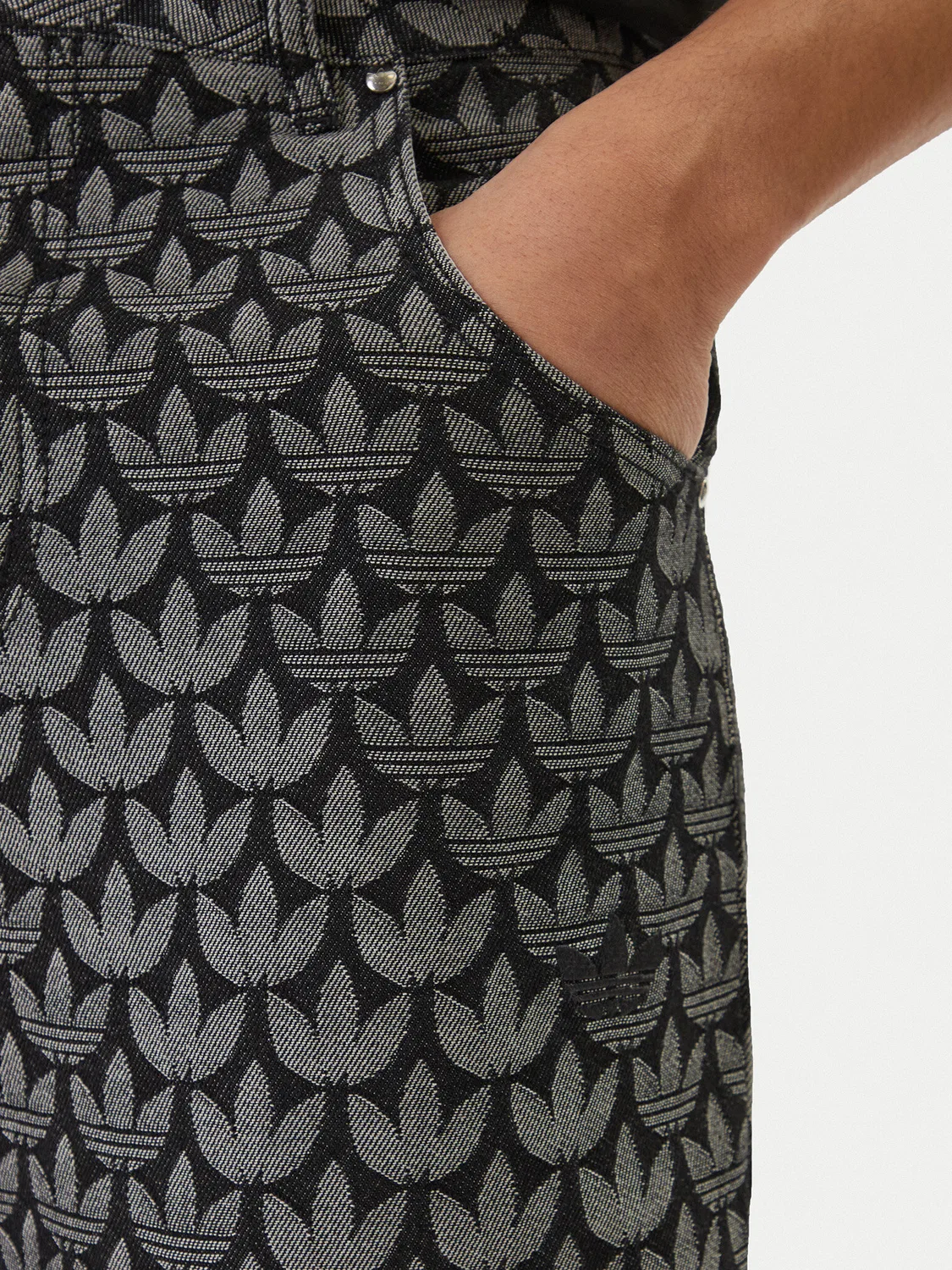 Мужские джинсы свободного кроя Monogram Adidas, серый — фото 4