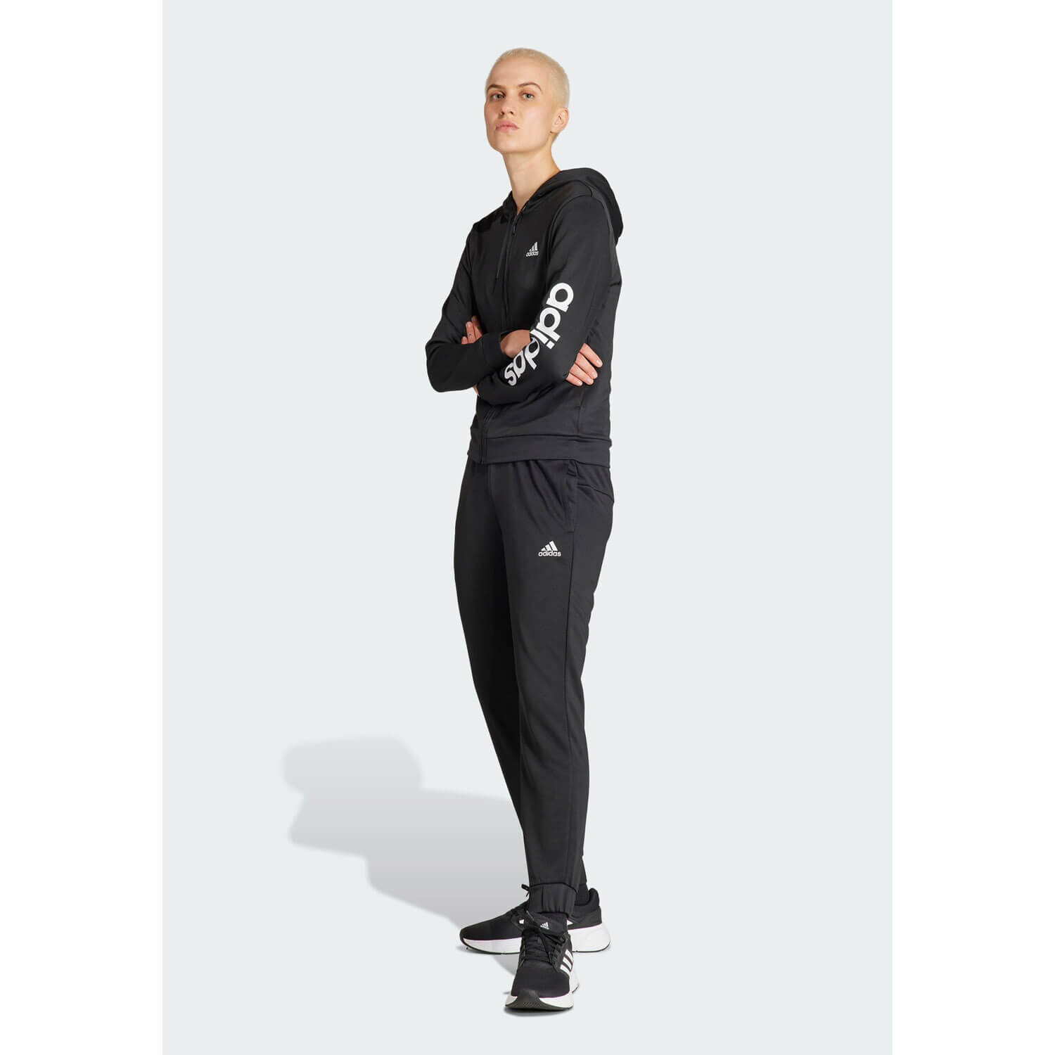 

Спортивный костюм Adidas Linear, черный/белый