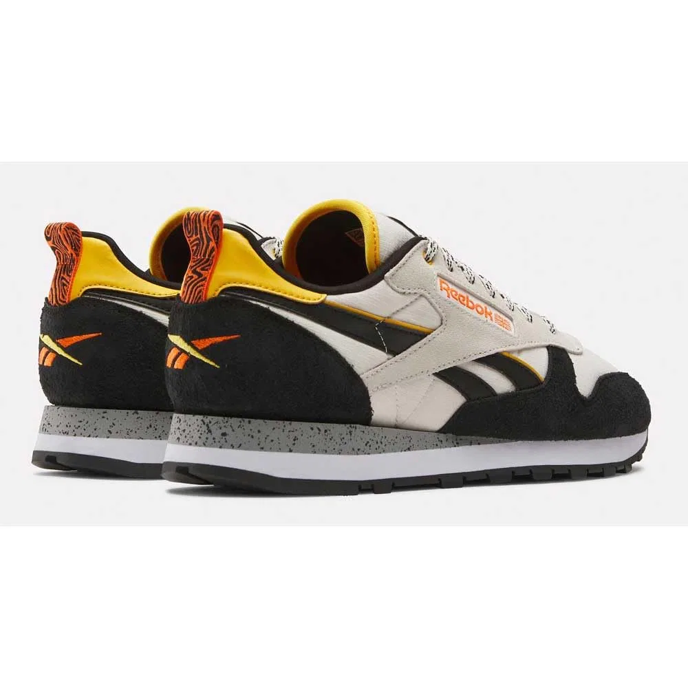 Детские кроссовки для девочек Classic Leather Reebok, Alabaster Black Fiercegold — фото 4