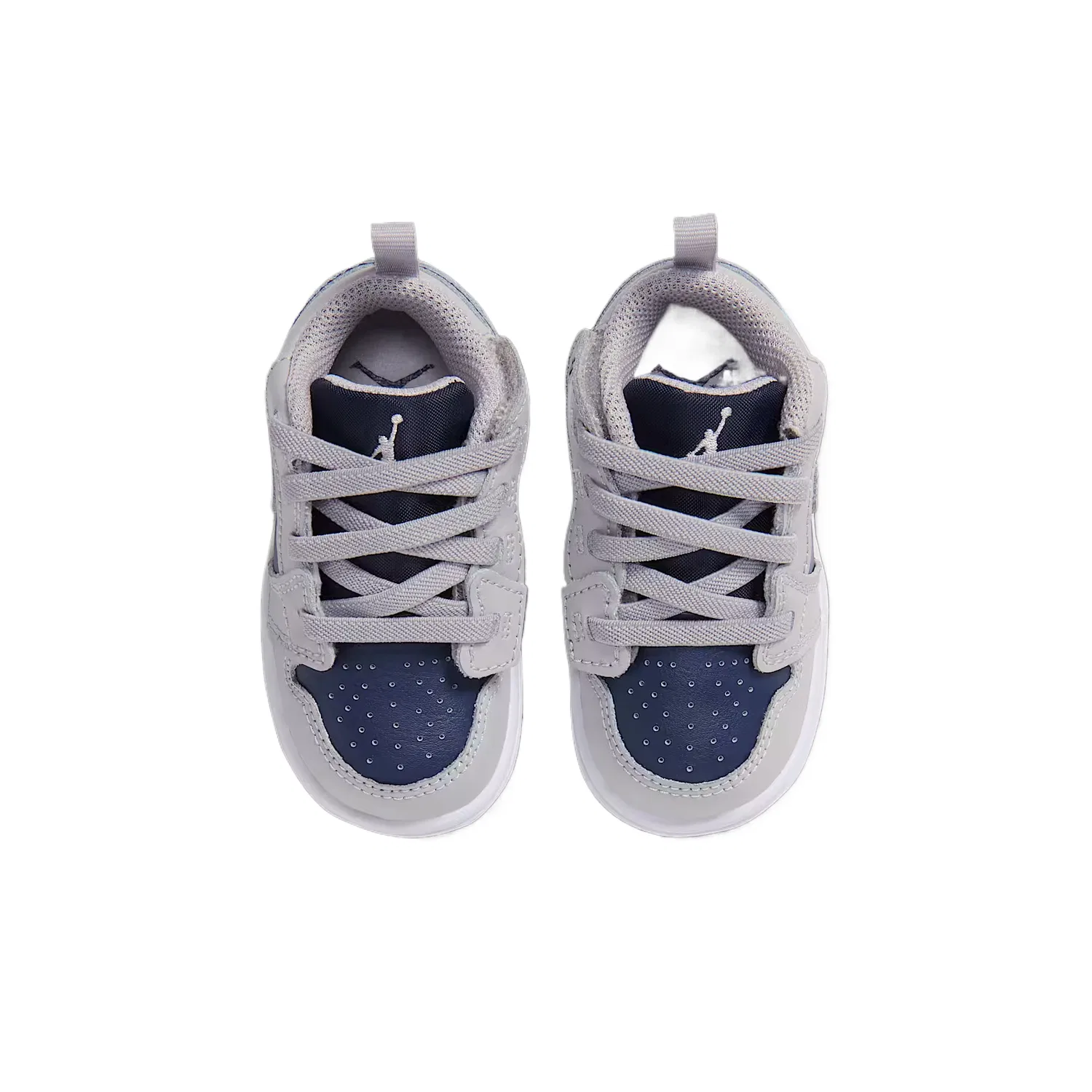 Детские кроссовки для мальчиков кожаные Jordan Air Jordan 1, Tech Gray/White/Collegiate Blue — фото 4
