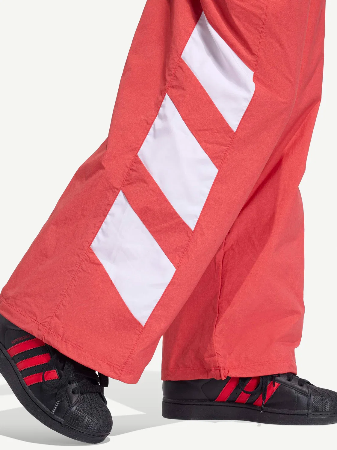 Женские спортивные брюки свободного кроя Blocked Washed Adidas, красный — фото 4