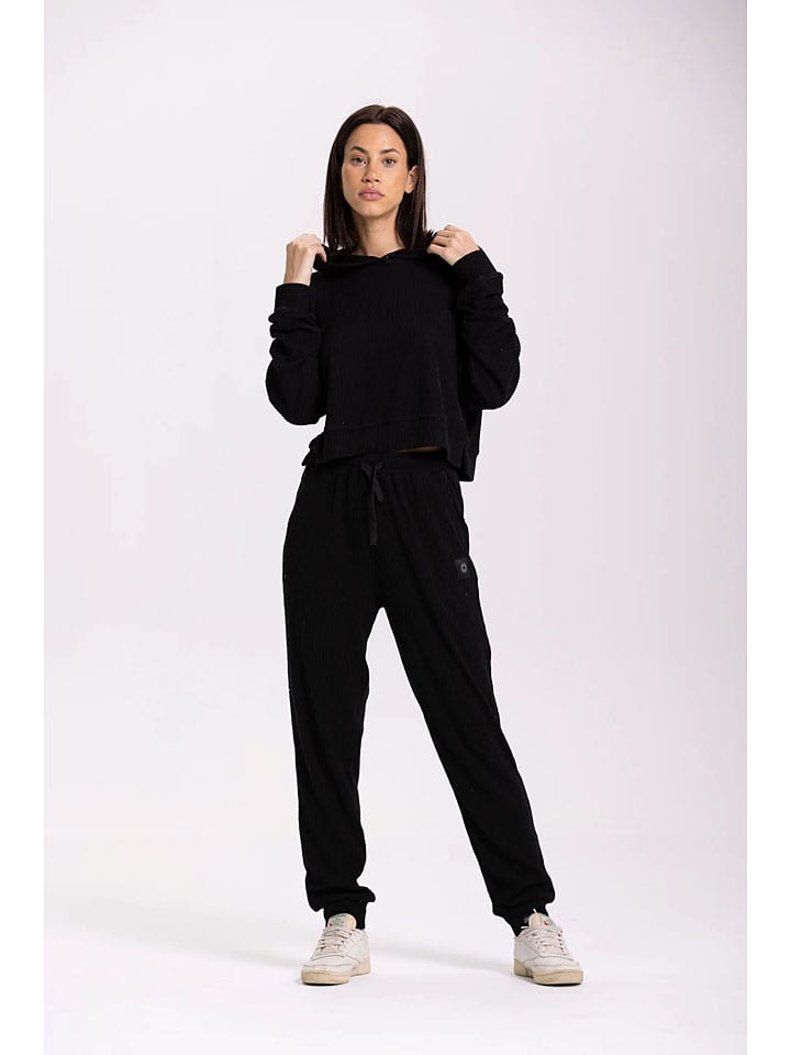 

Спортивные штаны Mika Onamaste, черный