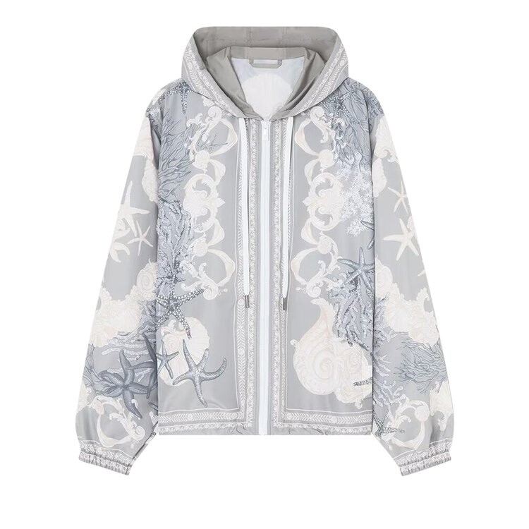 

Куртка Versace La Vacanza Print Blouson, цвет Concrete/Dusty Blue/Bone