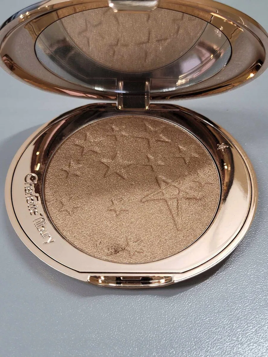Хайлайтер Charlotte Tilbury, Moonlit Glow — фото 4
