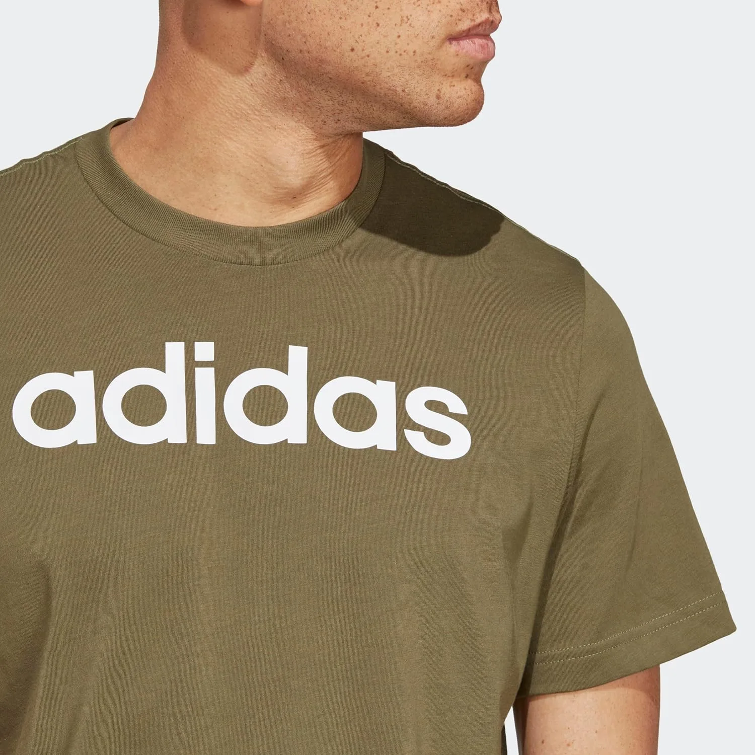 Футболка Adidas Men's Essentials Single Jersey Linear Embroidered Logo — фото 2