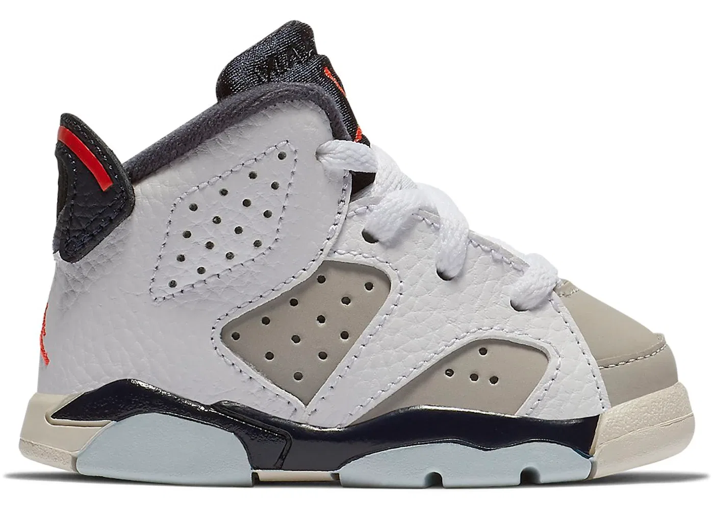 Детские кроссовки Lifestyle Jordan 6 Retro Jordan, White/Infrared 23-Neutral Grey-Obsidian