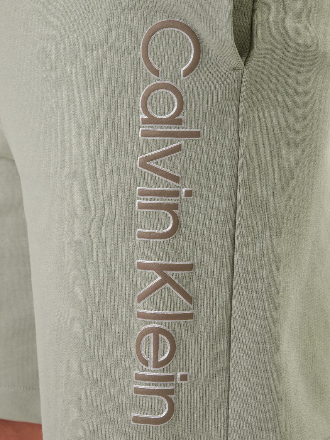 Мужские спортивные шорты стандартного кроя Calvin Klein, бежевый — фото 4