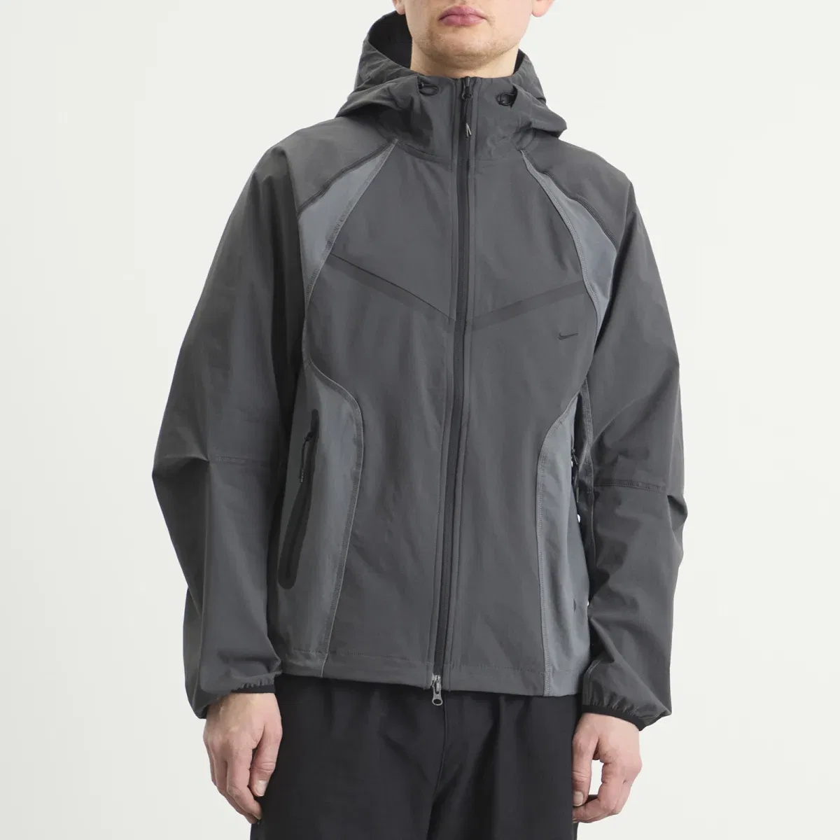Куртка Tech Woven Pro Oversized Nike, Anthracite Iron Grey & Black — фото 2