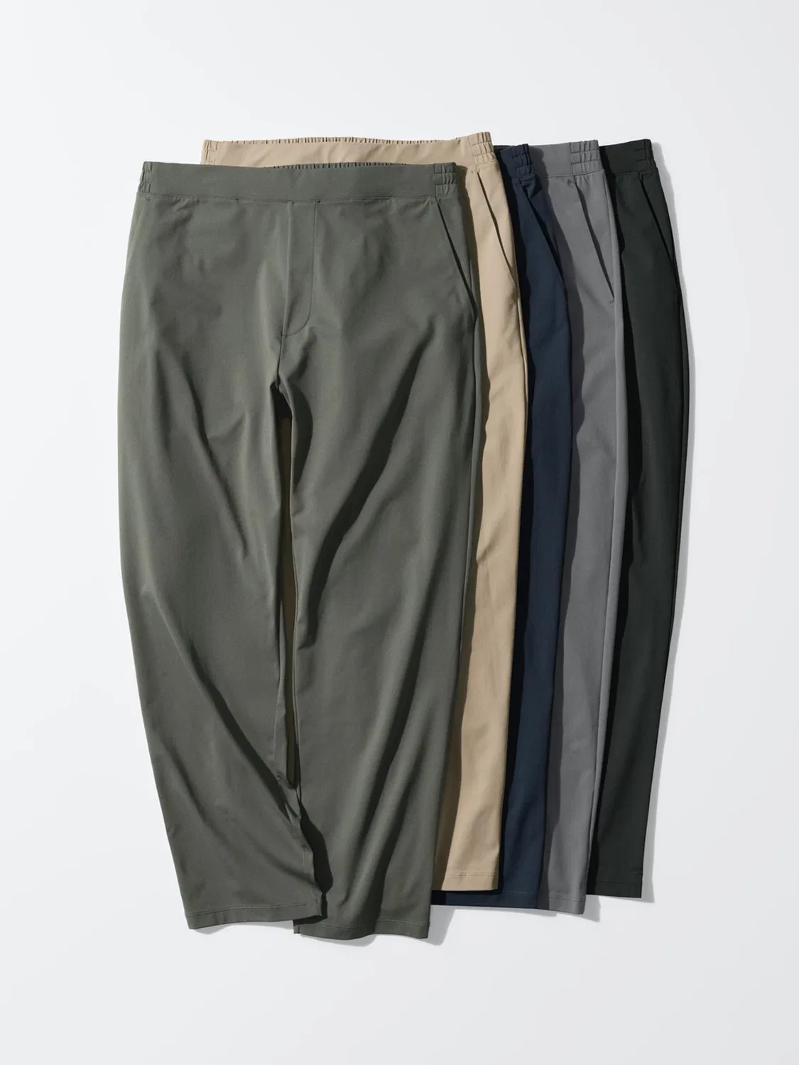 Брюки 9/10 с высокой эластичностью и узким кроем DRY-EX Uniqlo, темно-оливковый — фото 2