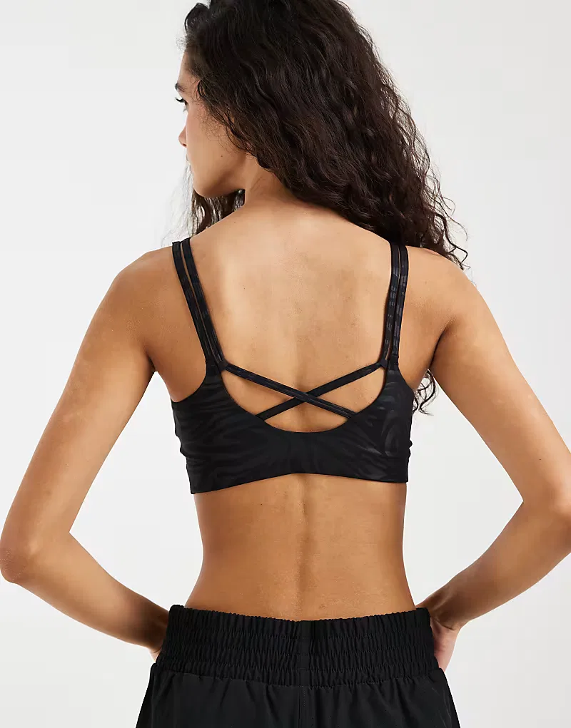 Бюстгальтер Adidas Performance All me essentials graphic light support bra, черный — фото 3
