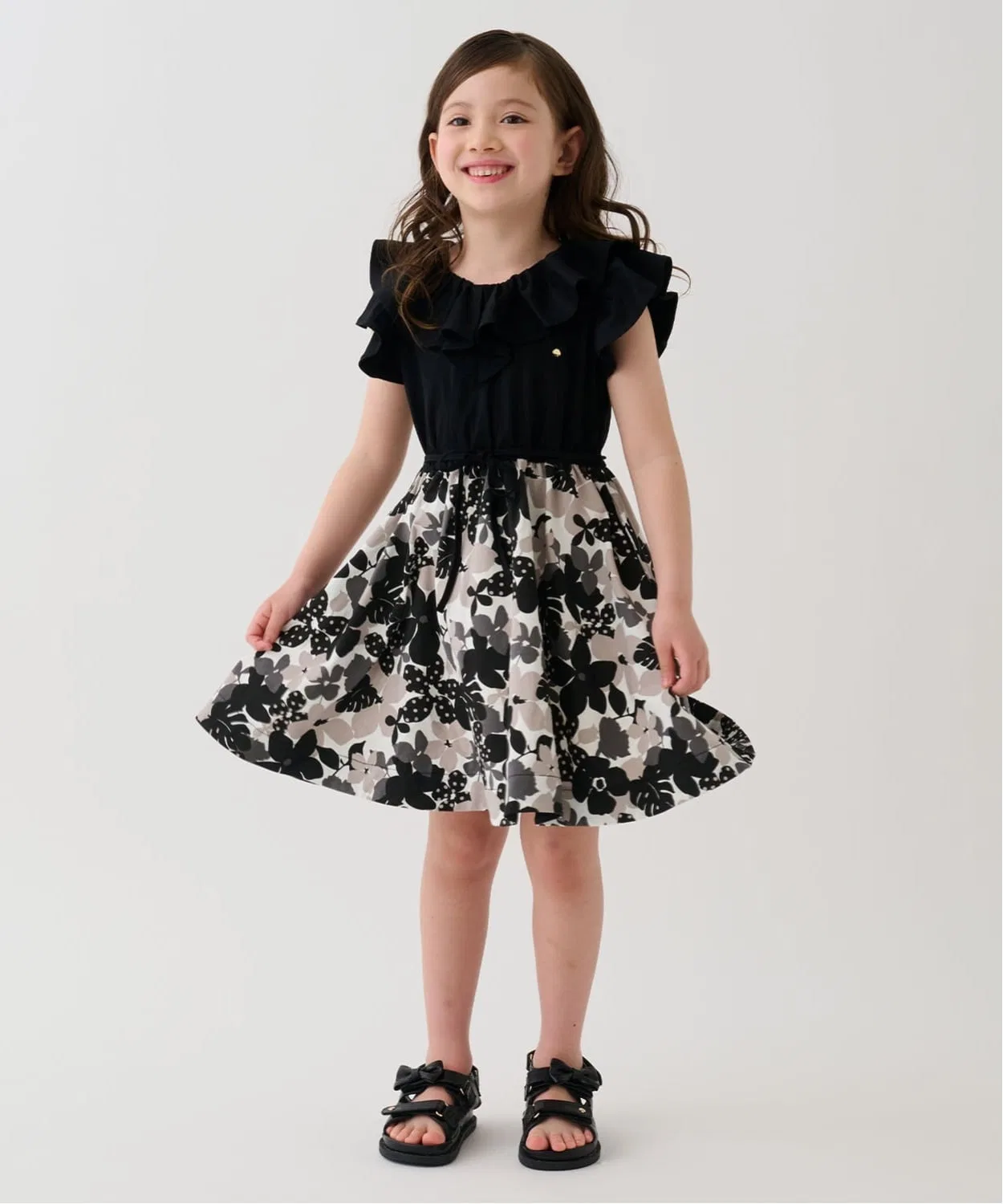Детское платье для девочек с цветочным принтом, без рукавов, Black Floral Ruffle Sleeve, kate spade new york kids, Черный — фото 3