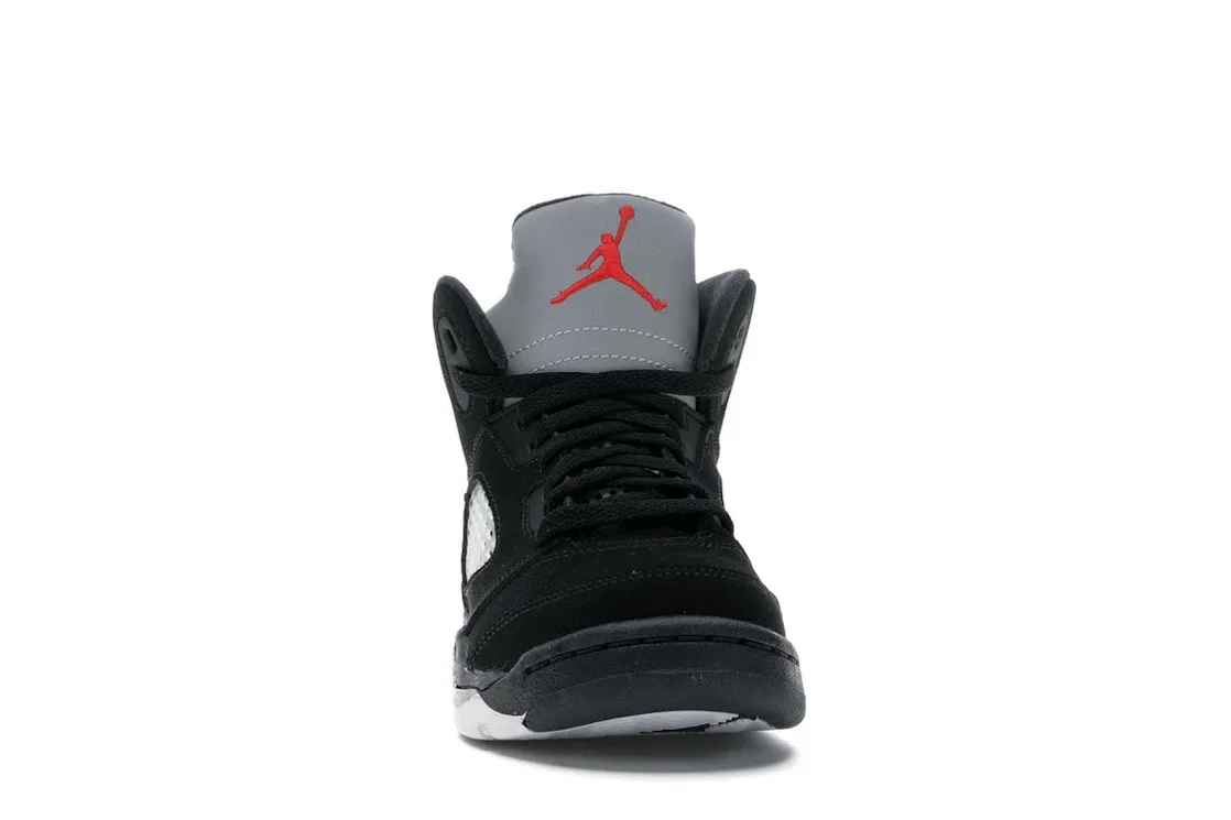 Детские кроссовки Lifestyle с ретро-дизайном Jordan 5 Retro Jordan, Black/Fire Red-Metallic Silver — фото 2