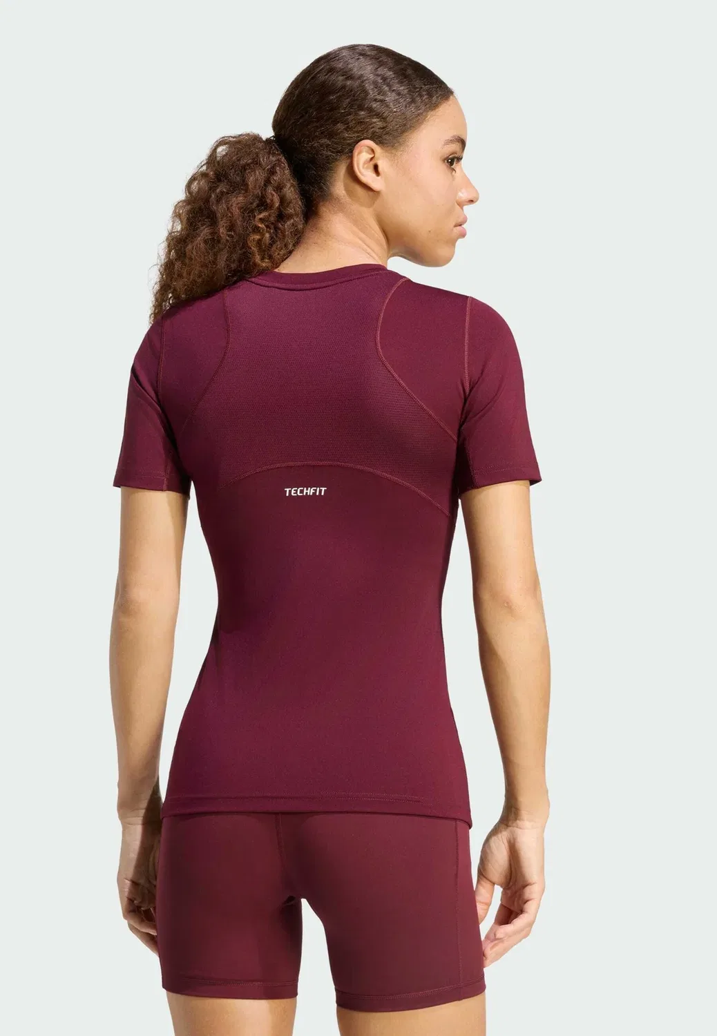 Тренировочная футболка Techfit - базовая футболка Adidas Performance, Maroon — фото 2