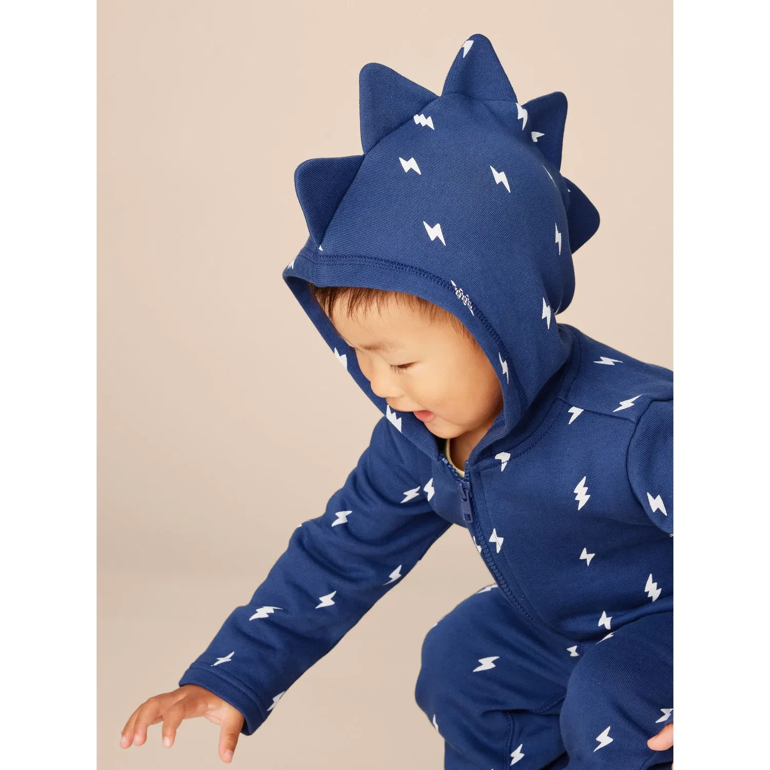 Детское худи с принтом молний Spike Out Baby Tea Collection, Lightning Bolts — фото 2