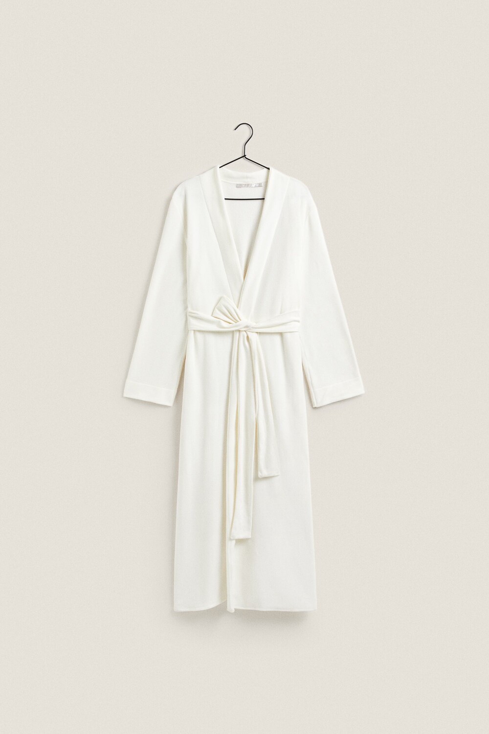 

Халат из длинного флиса Zara, экрю