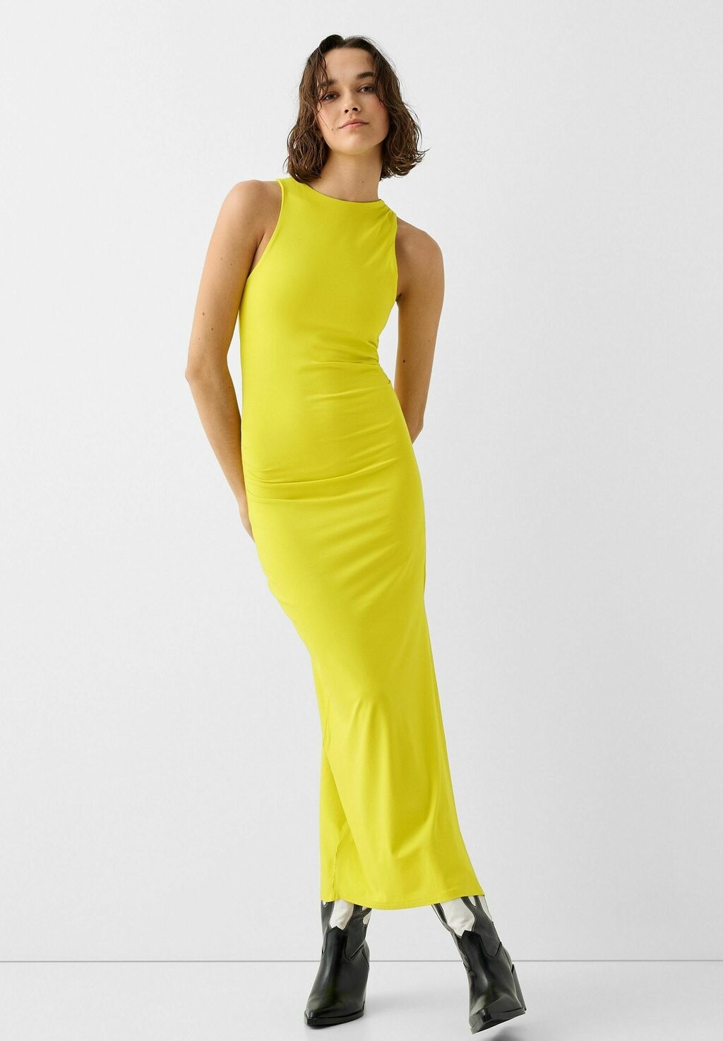 

Платье макси SLEEVELESS WITH GATHERING Bershka, цвет yellow