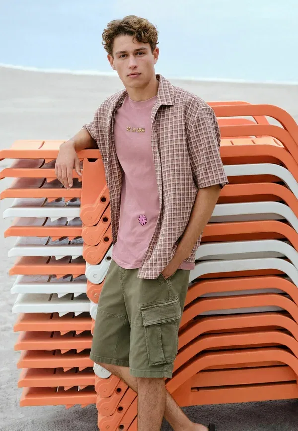 Рубашка Next, Regular fit textured check short sleeve shirt, розовая
