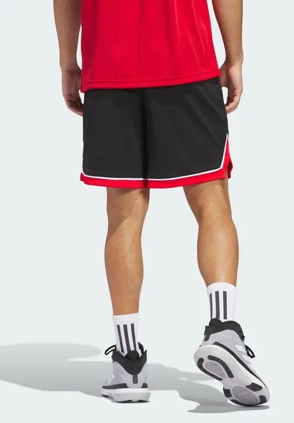 Спортивные шорты Badge of Sport 9 дюймов - спортивные шорты Adidas Performance, черный/красный — фото 2