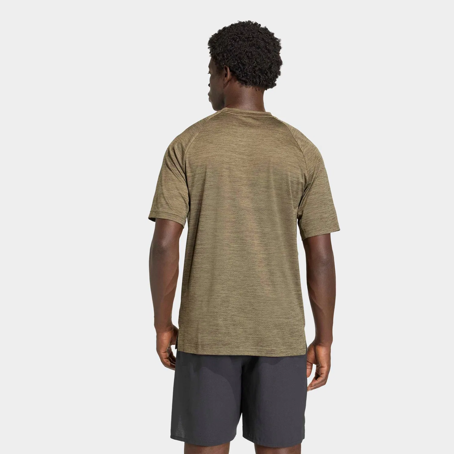 Мужская тренировочная футболка Tech Essentials Adidas Performance, Olive Strata/Shadow Olive — фото 2