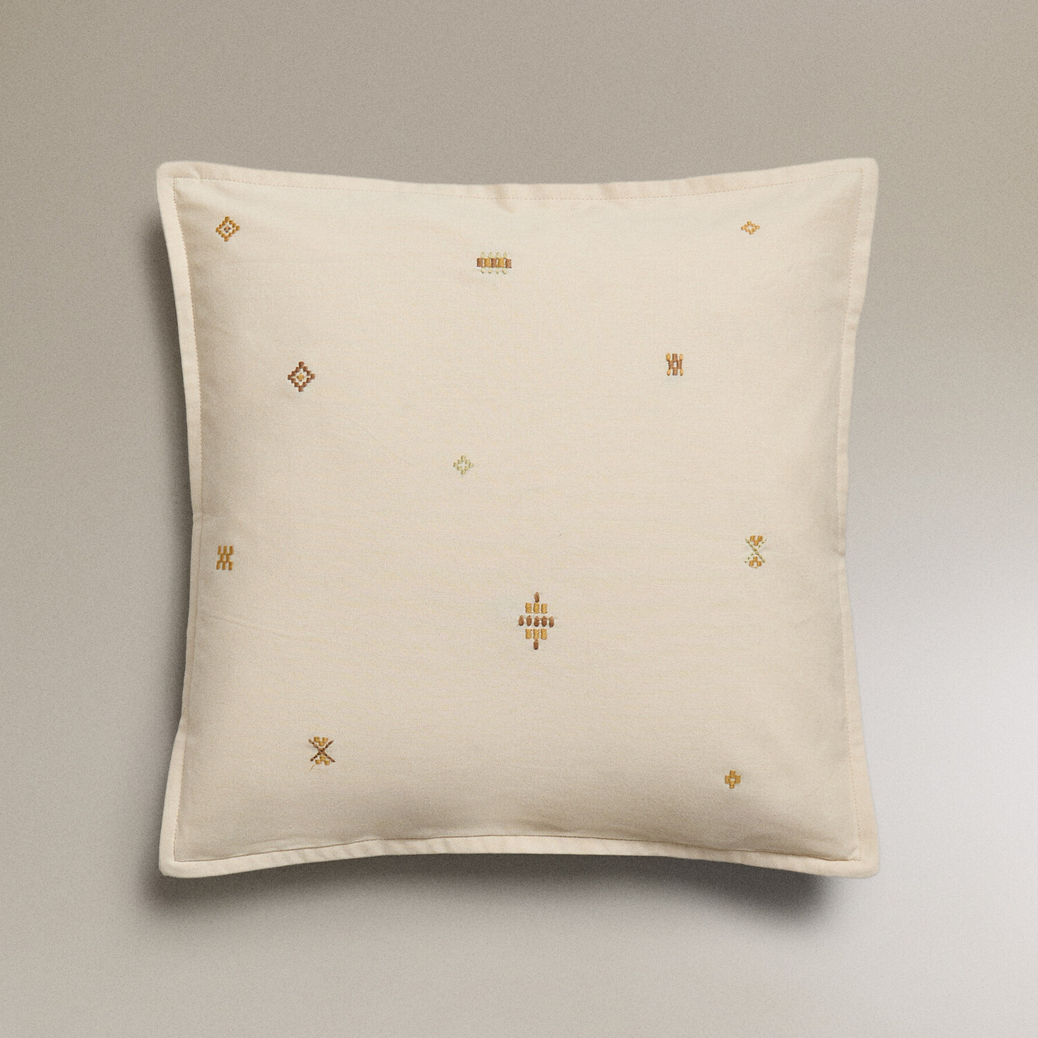 

Чехол для подушки Zara Home Embroidered, 45х45 см, хлопок