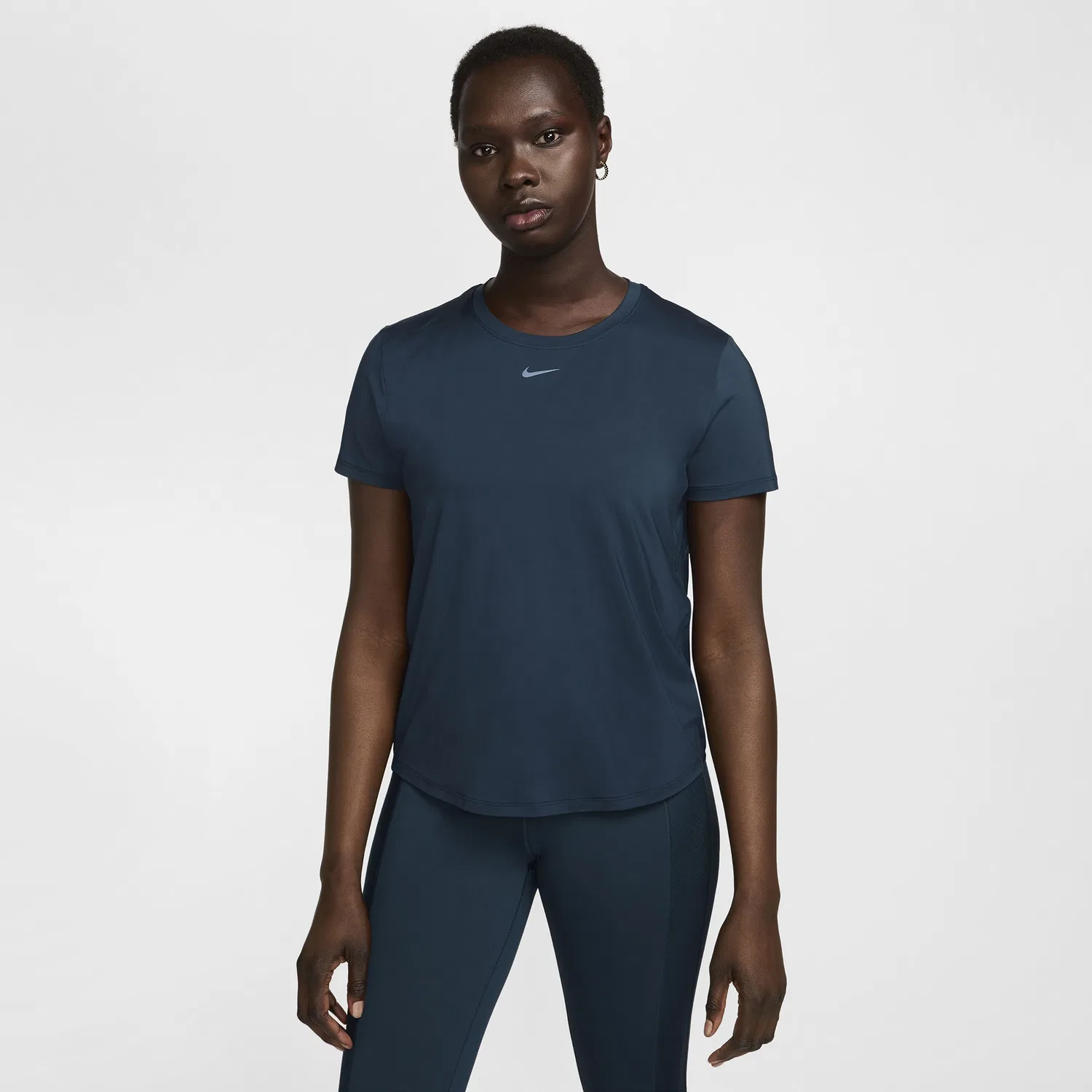 Женская футболка с круглым вырезом Nike One Classic DF SS Top, Nike, Armory Navy Black — фото 3