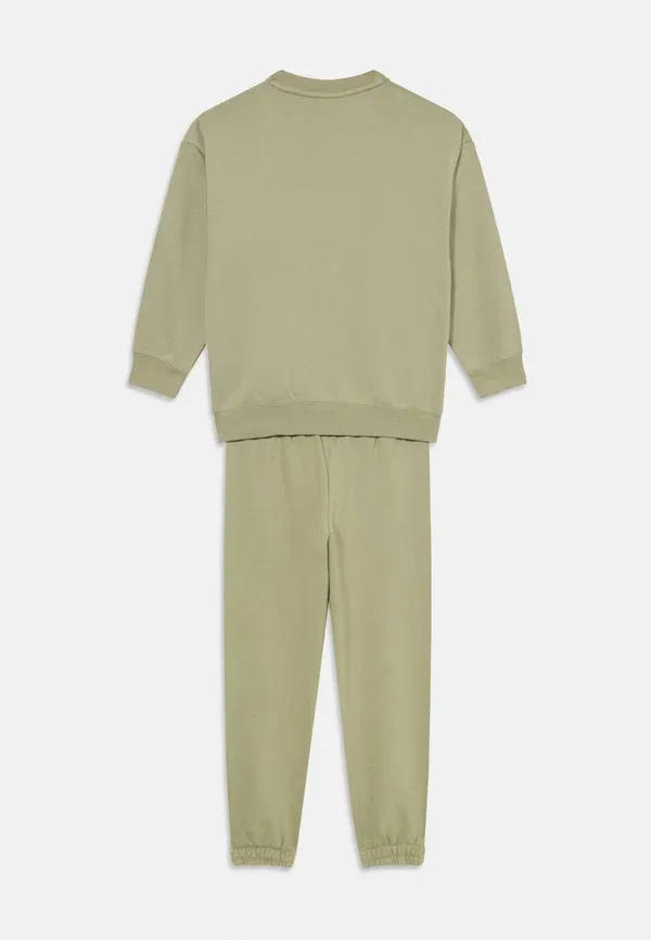 Спортивный костюм из хлопка Unisex set Puma, Lux Army — фото 2