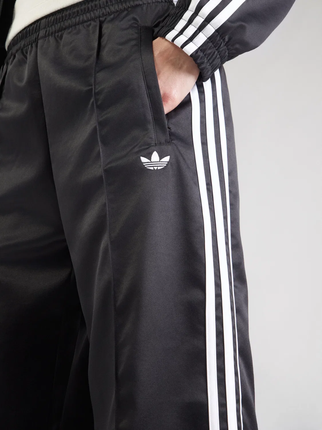 Брюки Adidas Originals свободного кроя SST черного цвета — фото 2