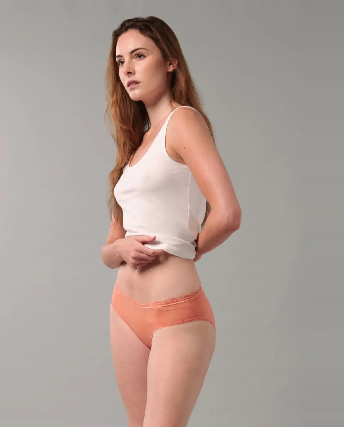 Женские трусы-слипы из микрофибры с кружевом Calvin Klein, Naranja — фото 2