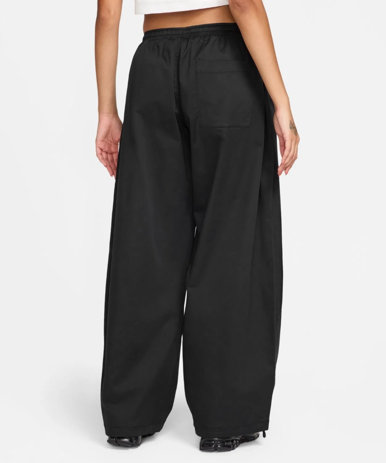 Женские спортивные штаны свободного кроя с низкой посадкой Nike Sportswear, Black — фото 2