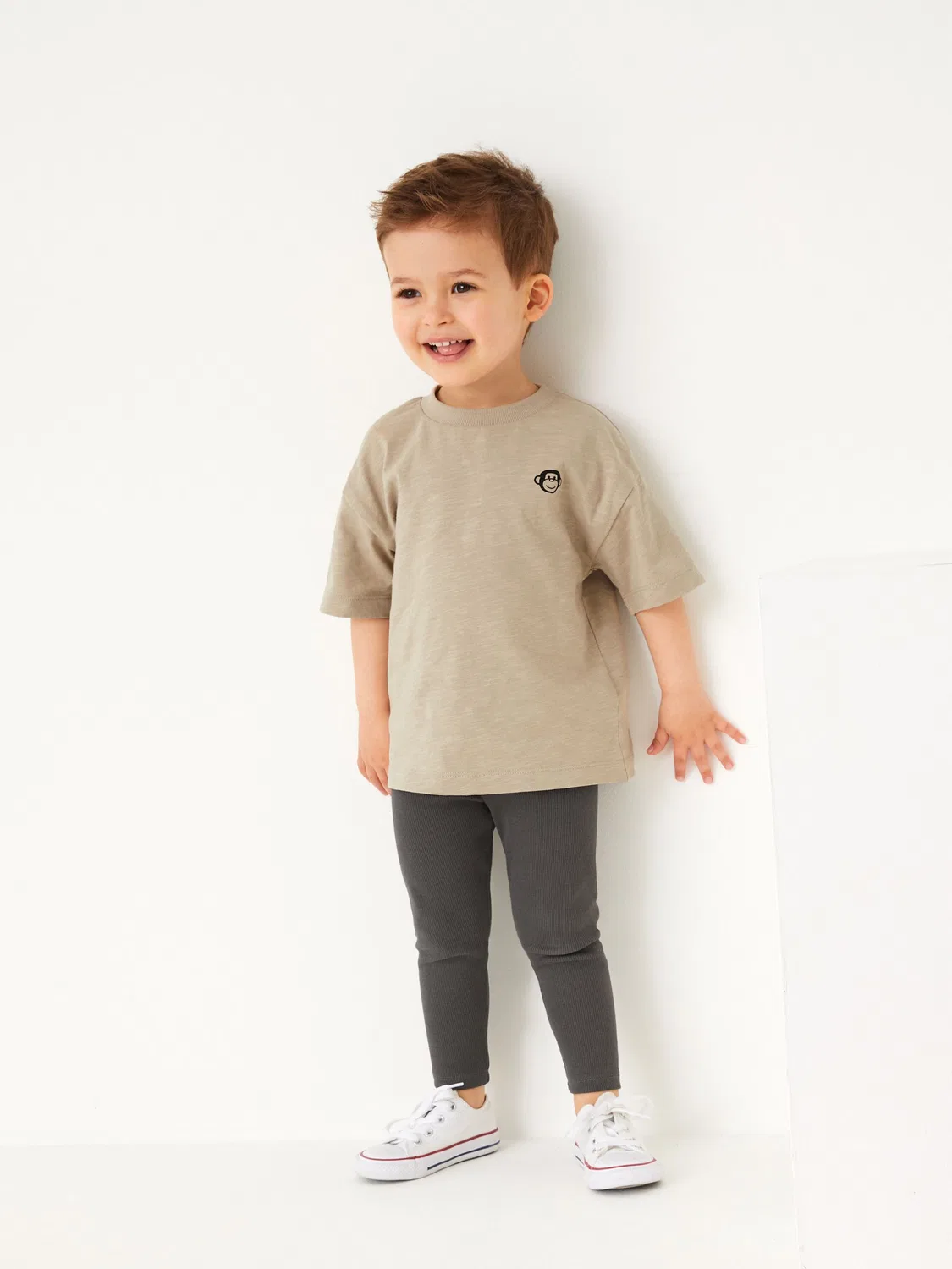 Комплект из футболки и леггинсов, оверсайз, Neutral Oversized Next, нейтральный
