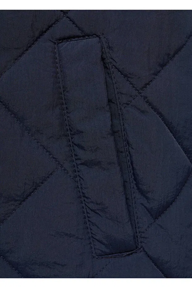 Детское пальто для девочек стеганое Diamond patterned quilted anorak Mango Kids, Navy Blue — фото 4