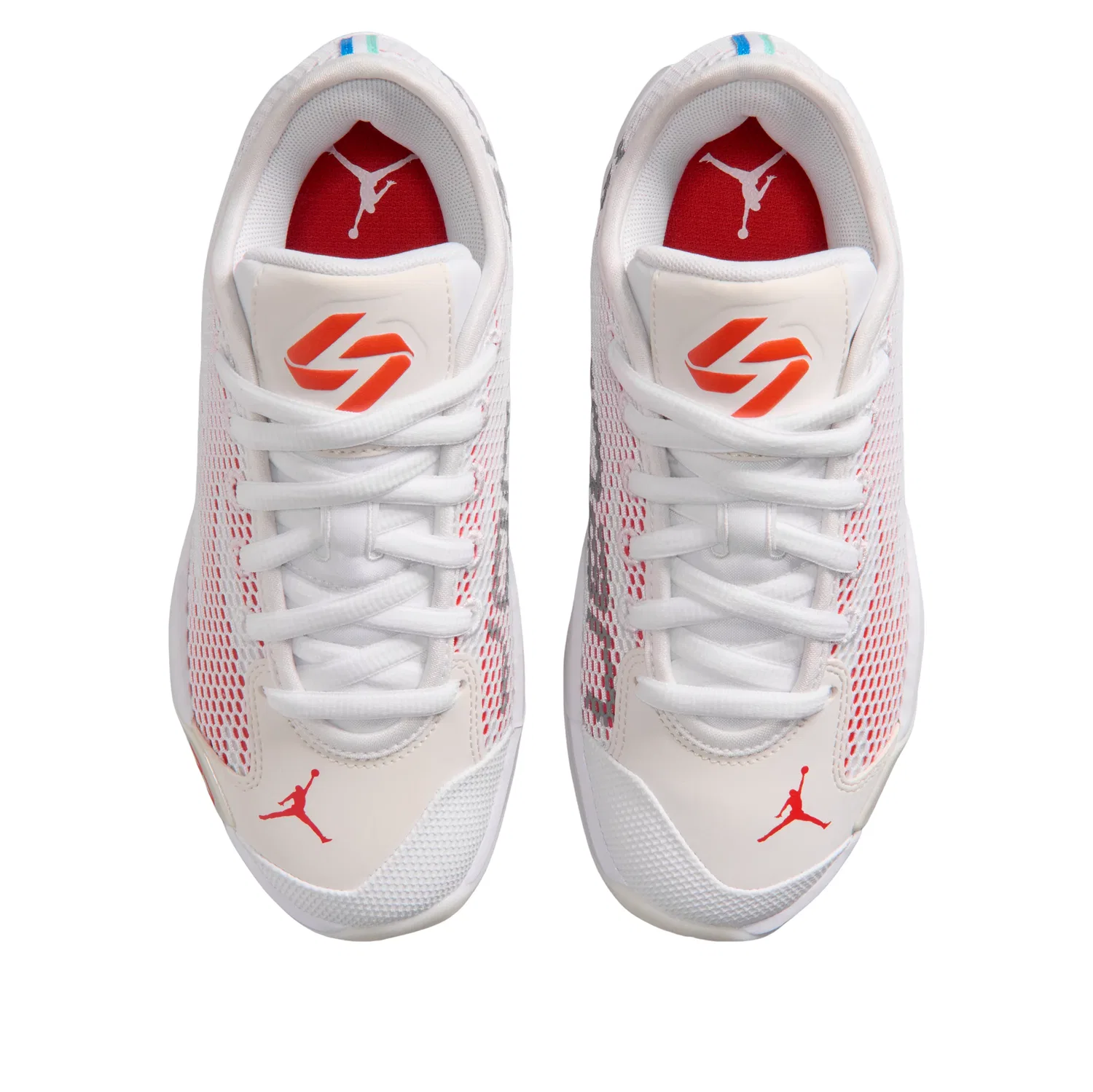 Детские кроссовки с синтетическим верхом Air Jordan Luka 77 'Ghost' Jordan, White/Swan/Picante Red — фото 2