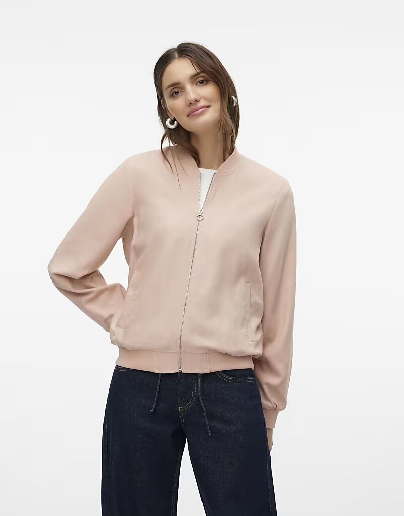 

Куртка-бомбер Vero Moda в цвете misty rose