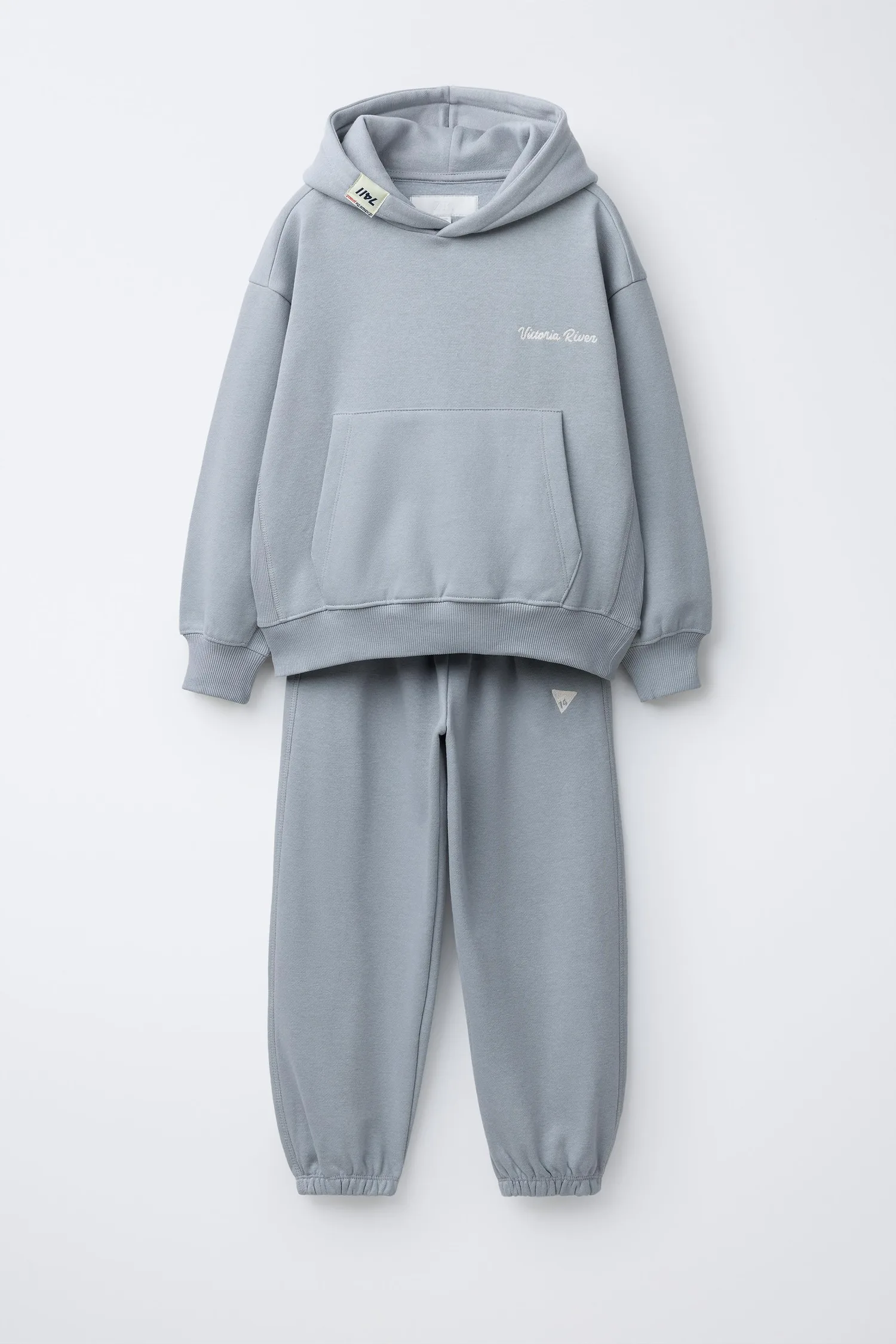 Комплект из мягкой толстовки и спортивных брюк с надписью Zara, светло-серый