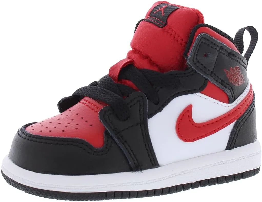 Детские кроссовки для мальчиков Jordan, Black/Fire Red/White