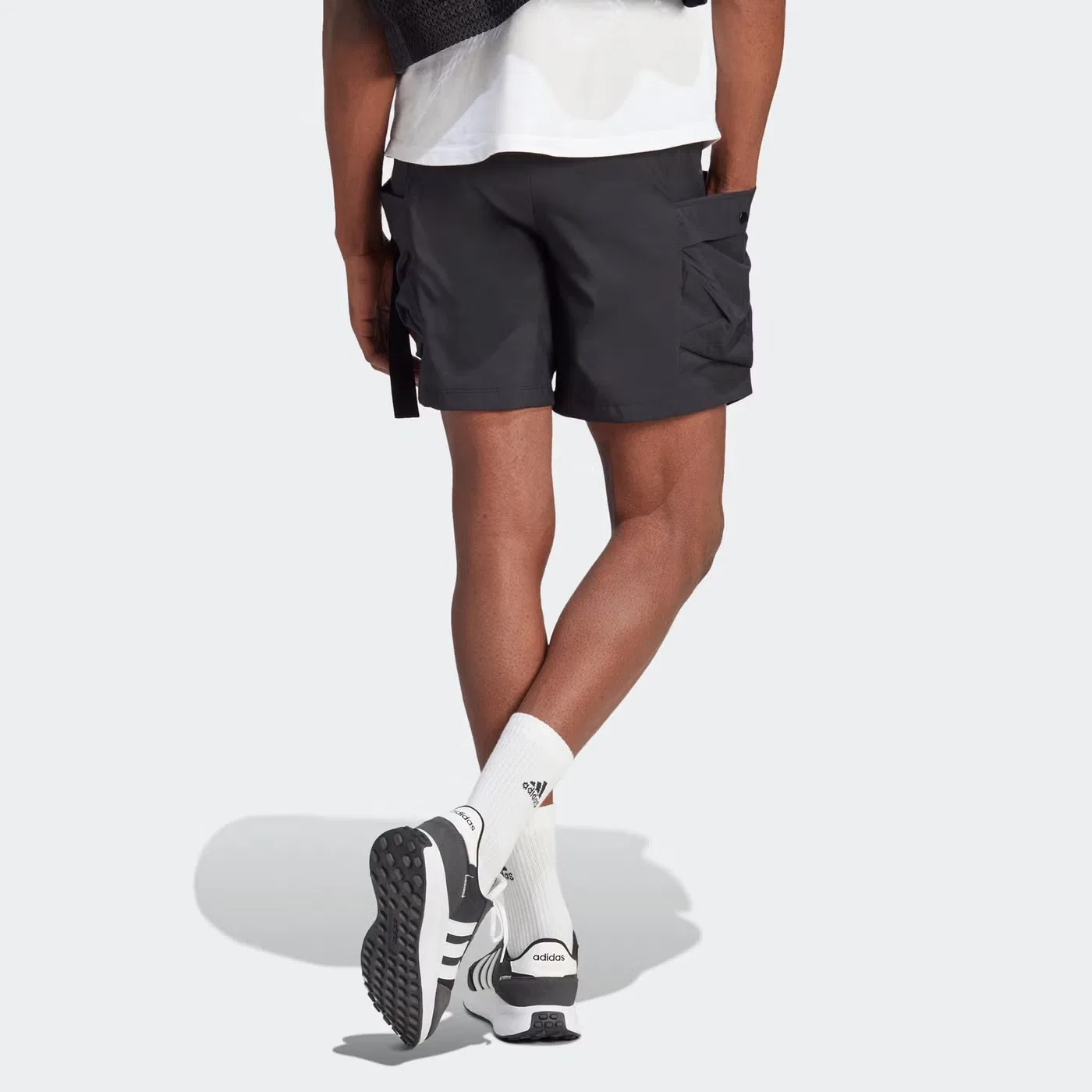 Шорты карго City Escape Adidas, черный — фото 3