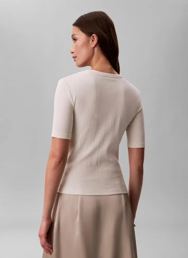 Футболка с коротким рукавом и рубчиком Calvin Klein, тофу — фото 2