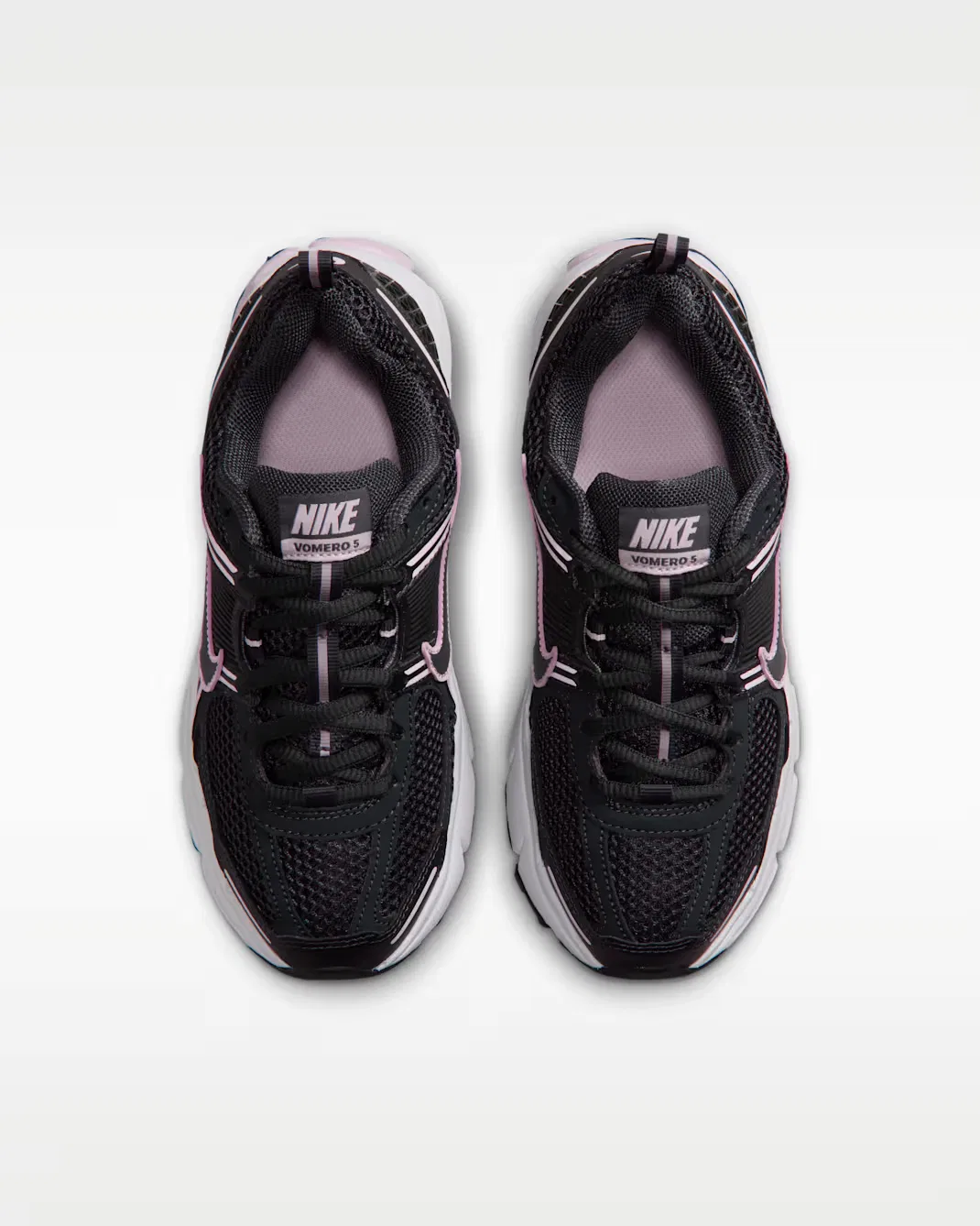 Детские кроссовки с отражающими элементами Nike Vomero 5, Dark Smoke Grey/Pink Foam/Dark Smoke Grey — фото 4