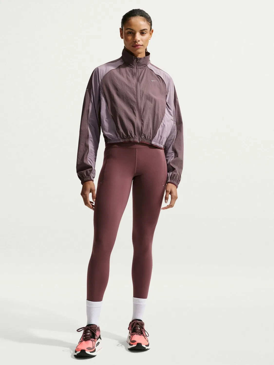 Куртка беговая Nike Tattoo Brown Nike, коричневый — фото 4