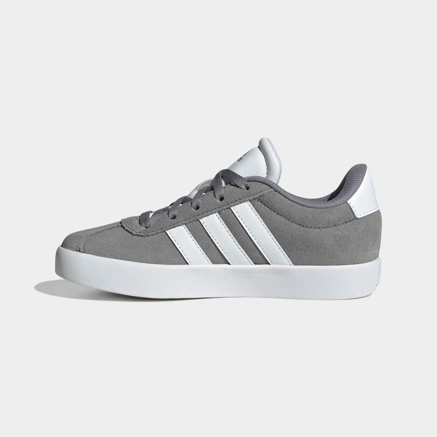 Детские кожаные кроссовки с дизайном от Handball Spezial Adidas Sportswear, Grey Three/White/Grey Two — фото 3